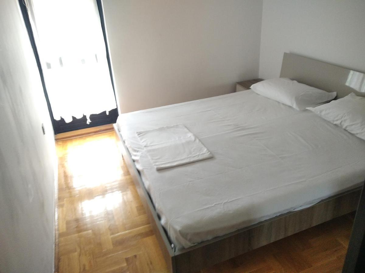 Apartman Senka 2 Lejlighed Podgorica Eksteriør billede